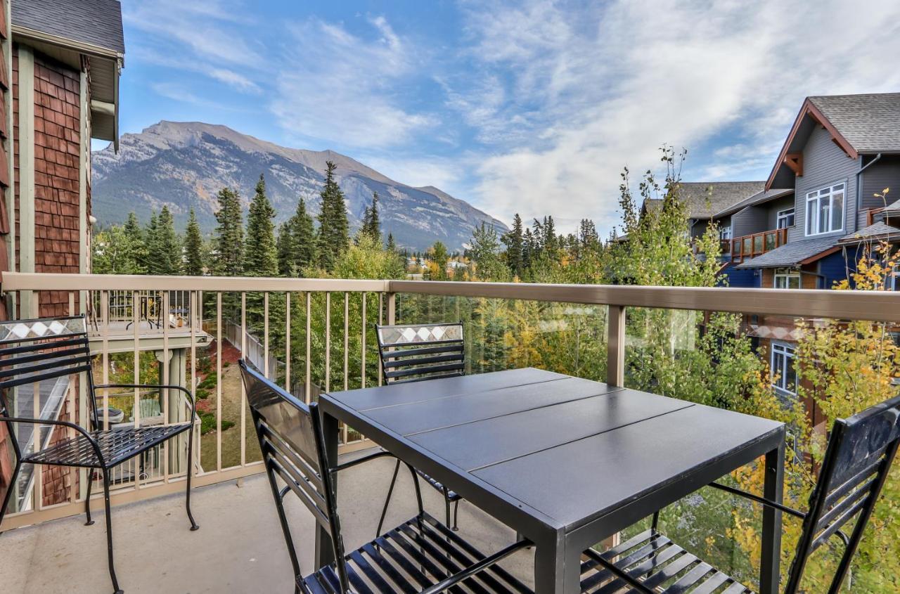 Charming 1 Bdrm Plus Loft With Views Managed By Little Sister Getaways Canmore Exterior photo