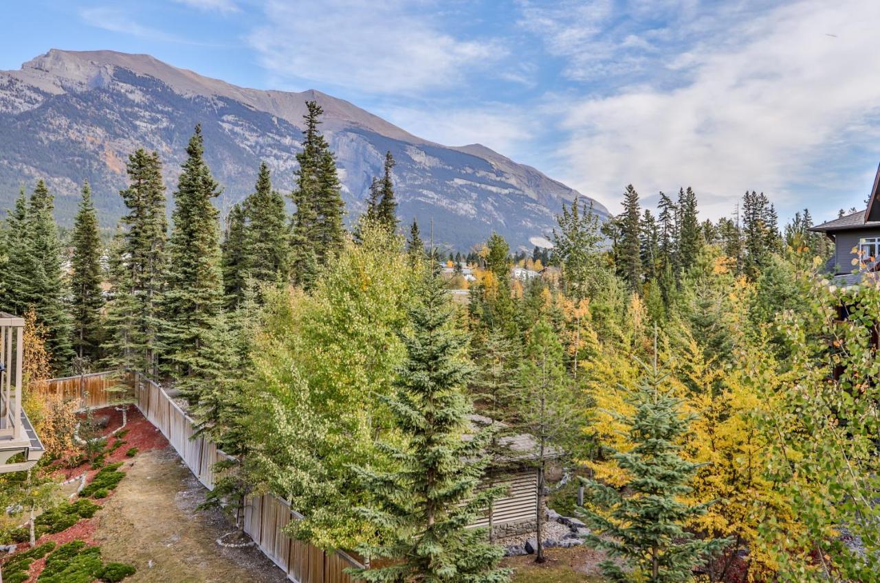 Charming 1 Bdrm Plus Loft With Views Managed By Little Sister Getaways Canmore Exterior photo